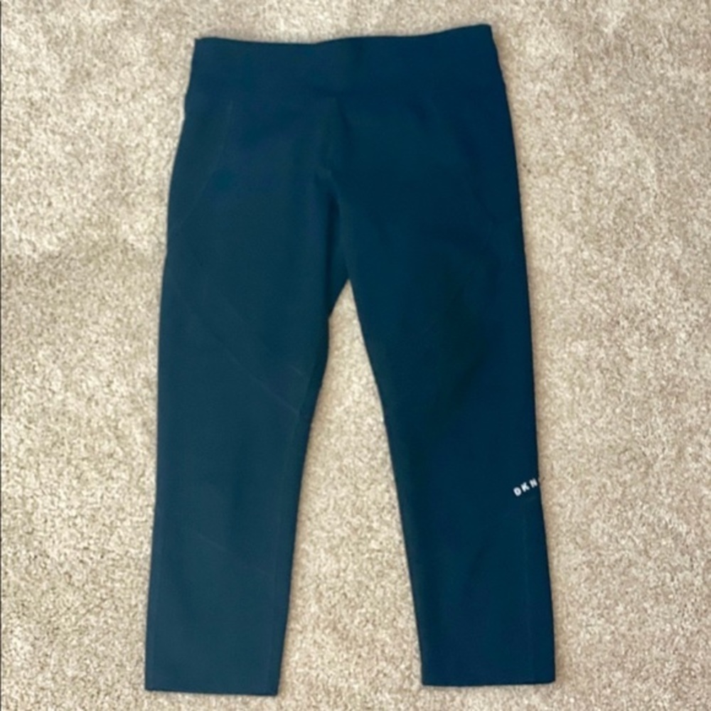 DKNY black crop leggings